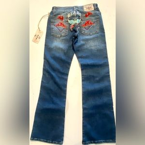 🛍️ 3 - BNWT Gorgeous PEACE Butterfly Embroidered Back Jrs Jeans - Size 3 🛍️